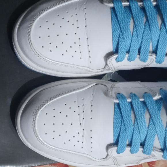 Air Jordan - Picture 2 of 8